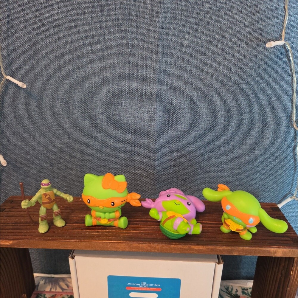 McDonalds Sanrio TMNT Happy Meal Toy Lot 4 Plastic Figures 2025